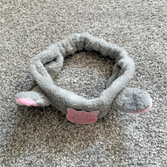 2 Cute Bunny Headbands in White and Grey - Picture 6 of 7